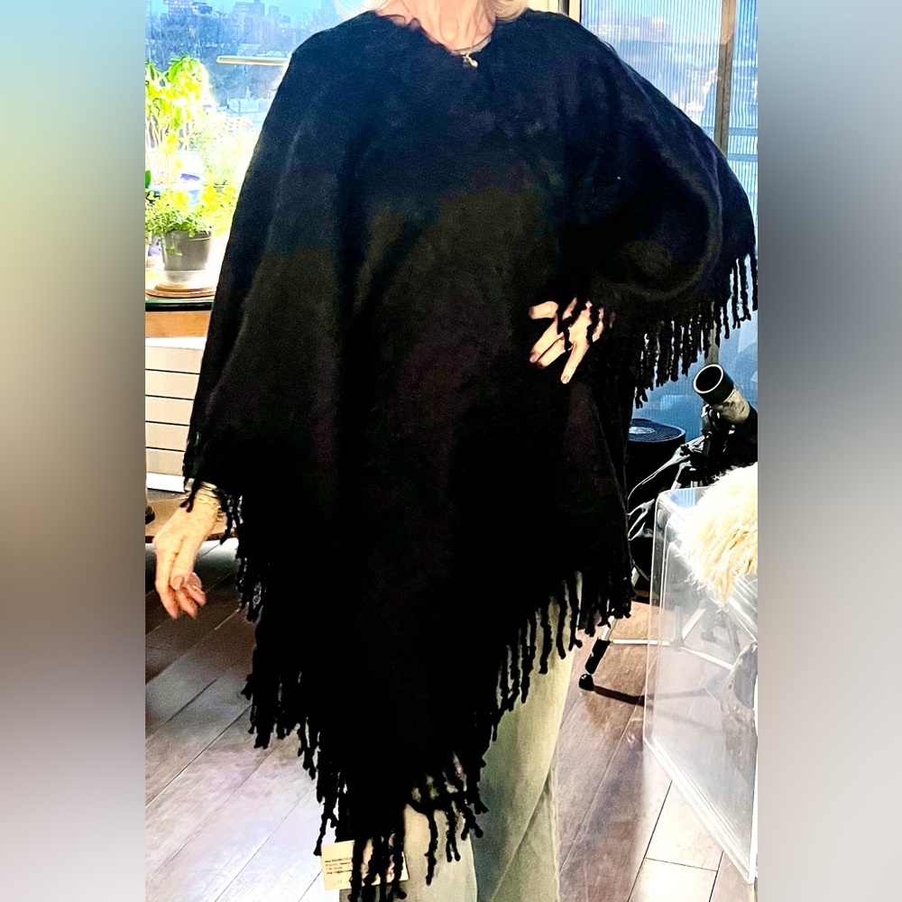 NWT KID MOHAIR PONCHO One size fits all. Hand wash/dry-clean Lux! FINAL PRICE
